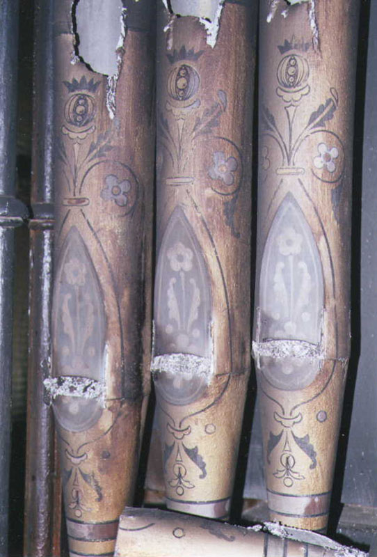 Organ in Aghalee in 2001 before restoration