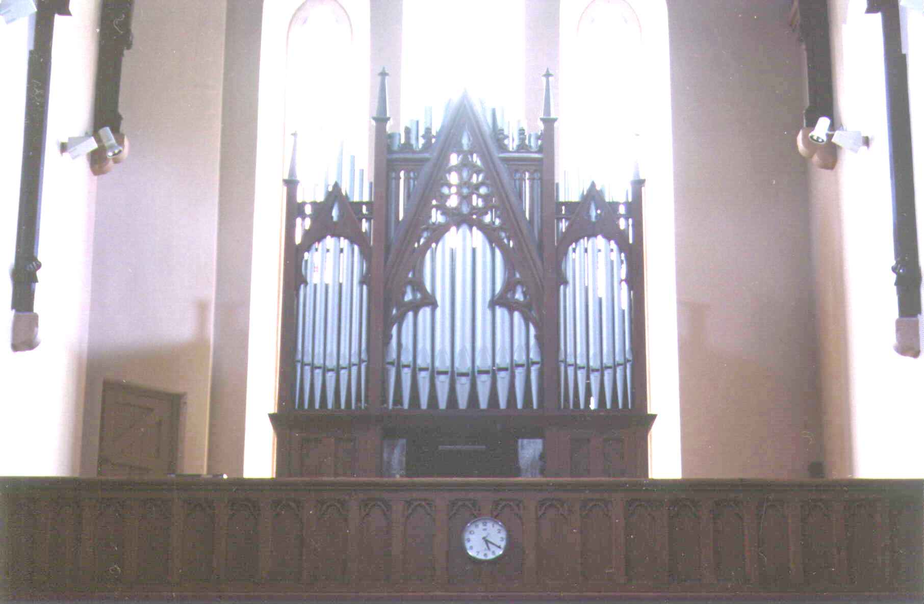 Organ before and during restoration
