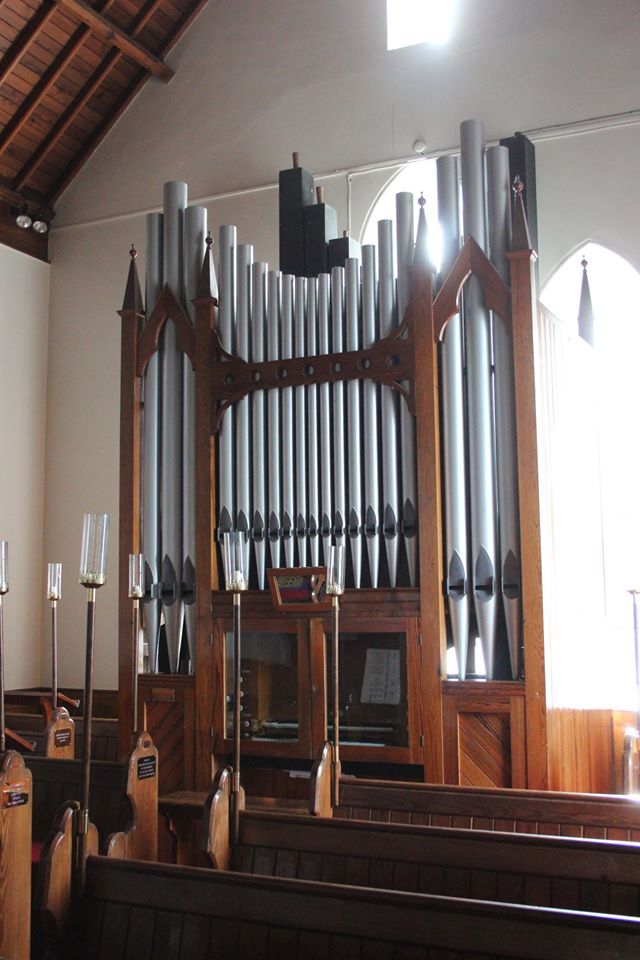 Evans & Barr organ available for rehousing