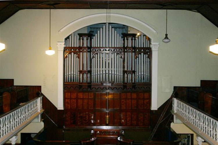 Evans & Barr organ available for rehousing
