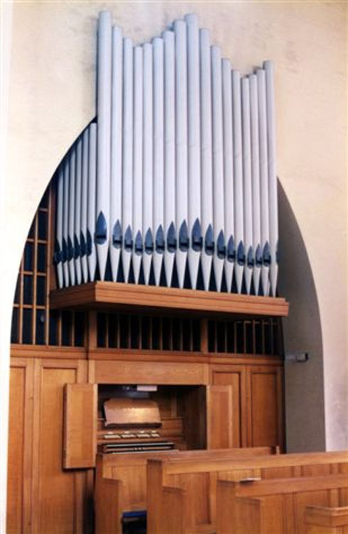 Binns organ available for rehousing