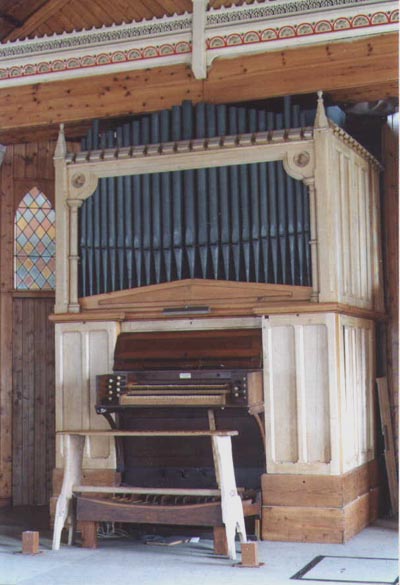 Organ in Oxford before restoration & relocation