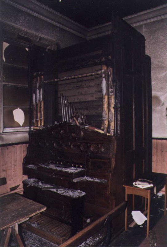 Organ in Aghalee in 2001 before restoration