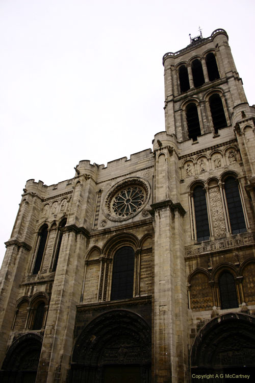 ParisStDenis2006May_004