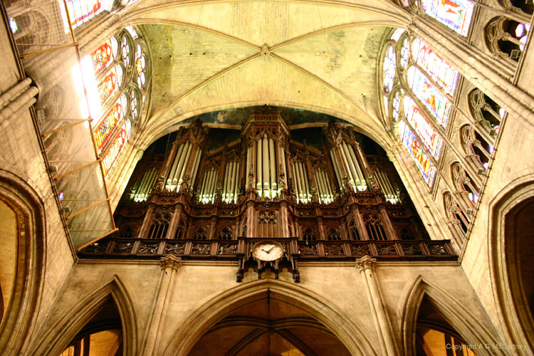 ParisStDenis2006May_006