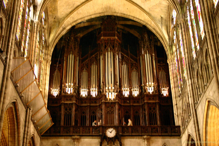 ParisStDenis2006May_022