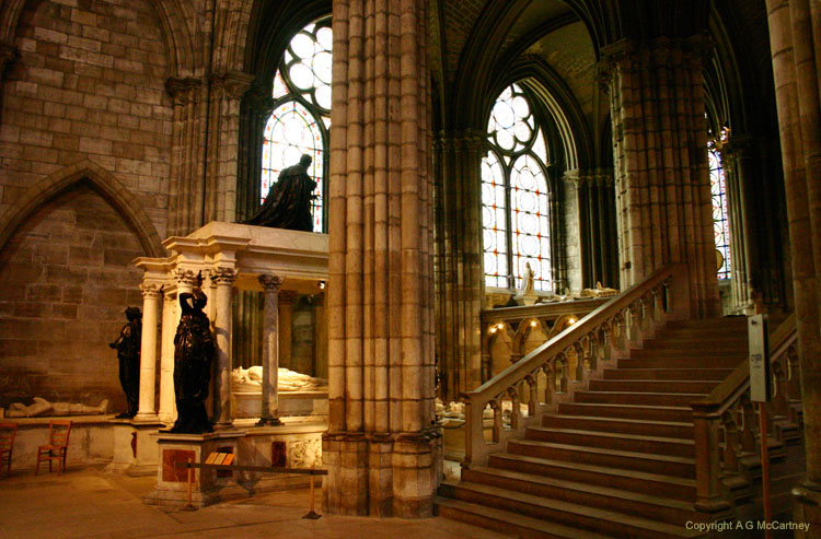 ParisStDenis2006May_026