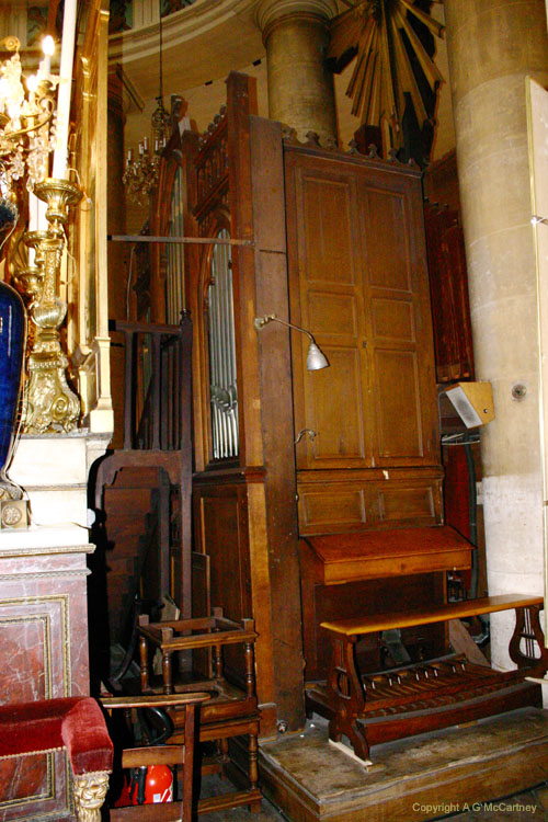 ParisStElizabethduTemple2006May_018