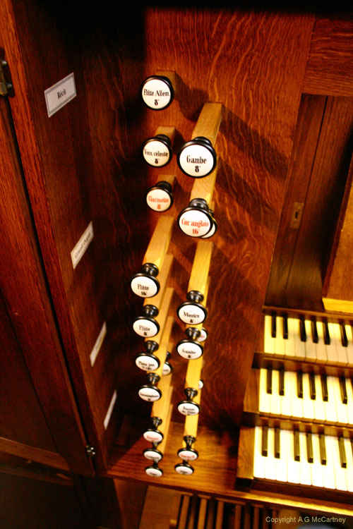 ParisStElizabethduTemple2006May_027