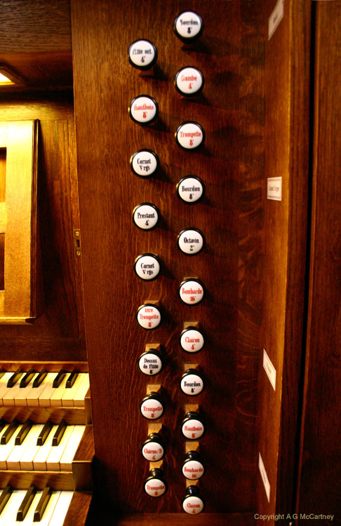 ParisStElizabethduTemple2006May_032