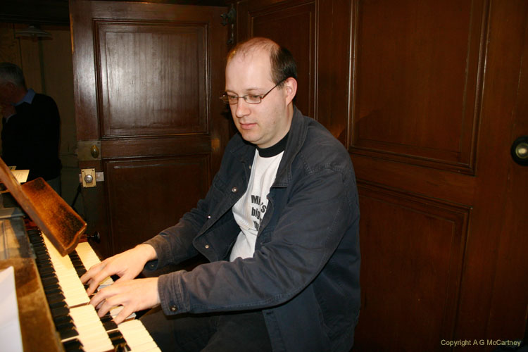 ParisStEsprit2006Apr_021