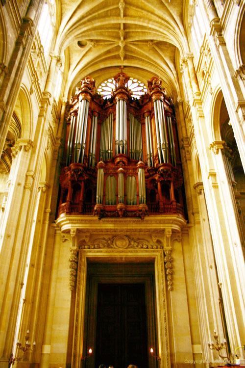 ParisStEustache2006Apr_001