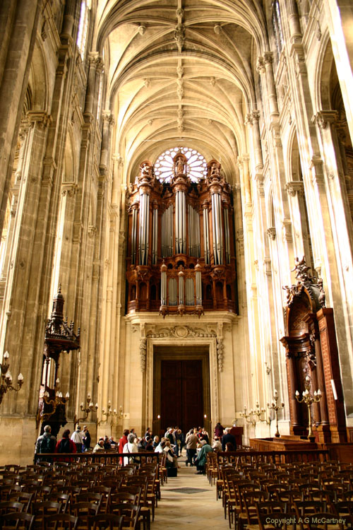 ParisStEustache2006Apr_010