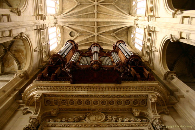 ParisStEustache2006Apr_016