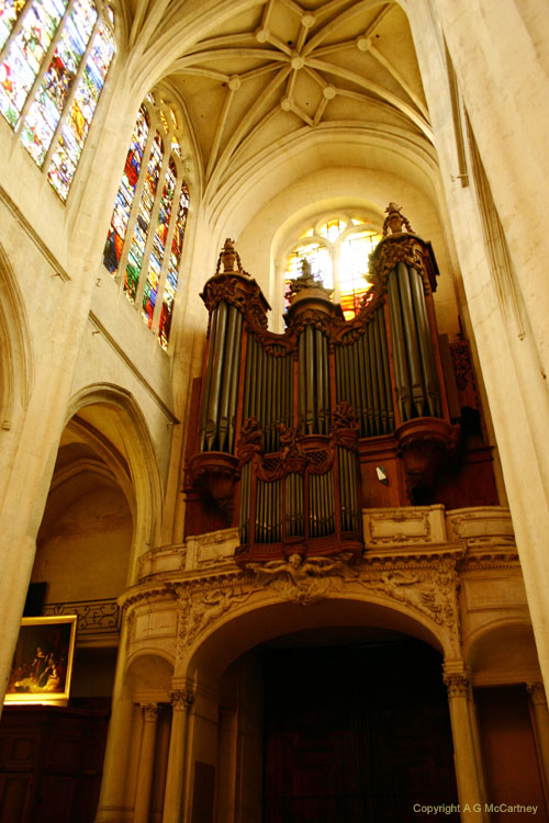 ParisStGervais2006Apr_003