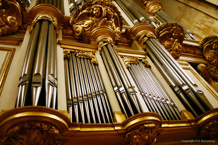 ParisStLouisdeInvalides2006Apr_013