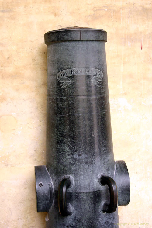 ParisStLouisdeInvalides2006Apr_018