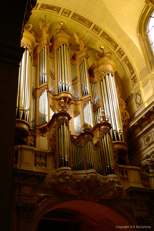 ParisStLouisenIsle2006Apr_001