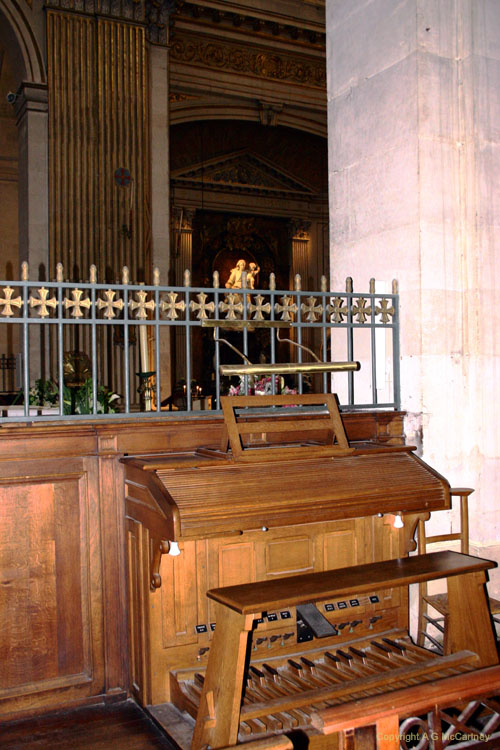 ParisStLouisenIsle2006Apr_011